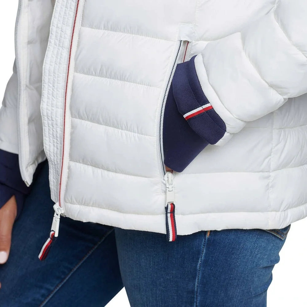 Like New Women Size Small Tommy Hilfiger Packable Hooded Puffer Jacket In white - Picture 4 of 16